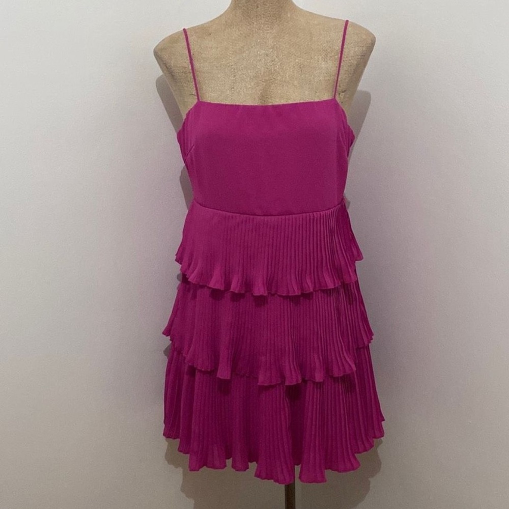TCEC | Pink Pleated Tiered Spaghetti Strap Mini Dress
